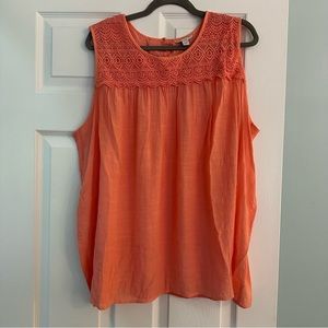 22/24W Coral pink tank with scalloped lace overlay